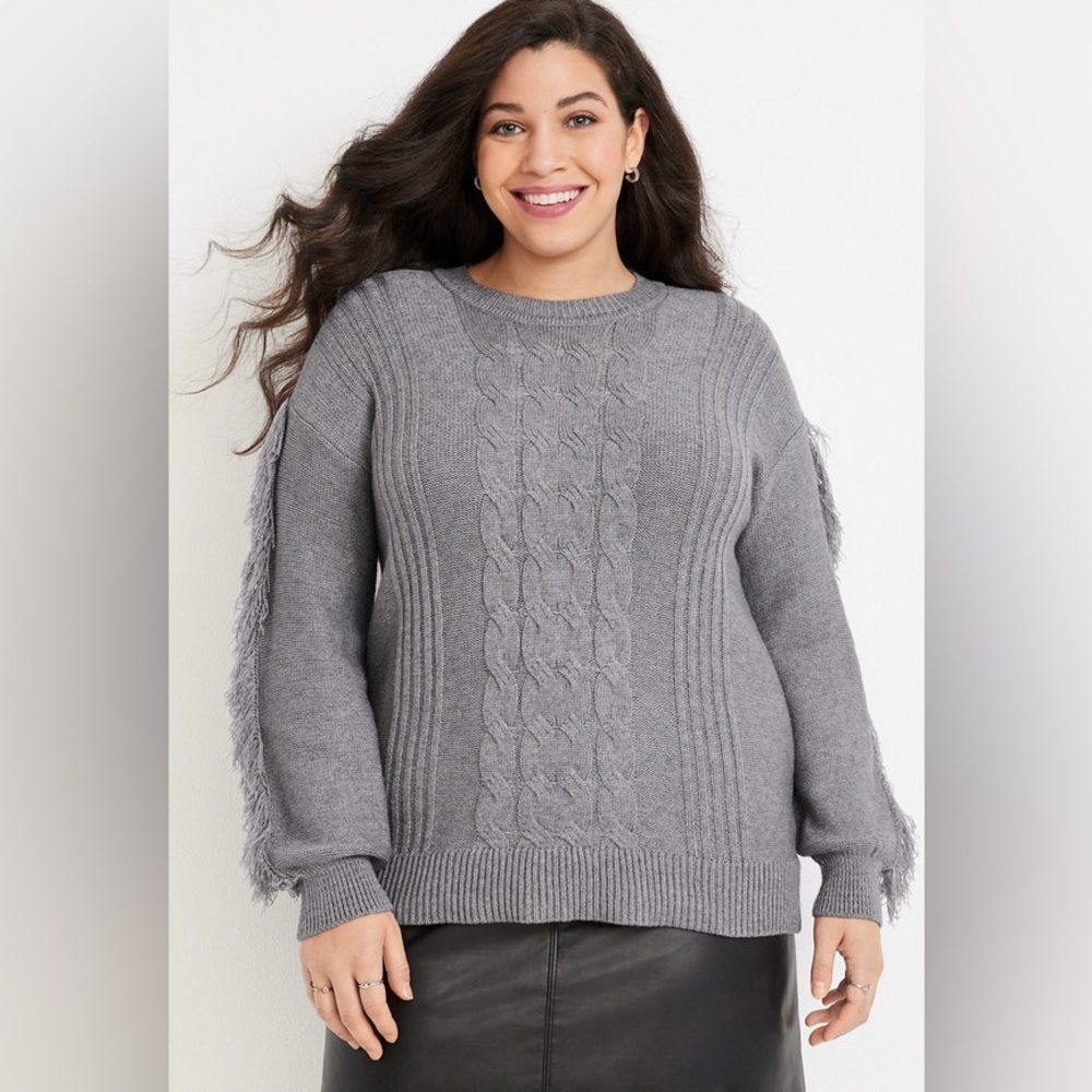 Maurices Gray Fringe Sleeve Cable Sweater Women’s Size Large